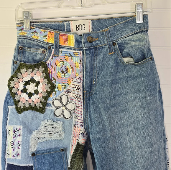 Urban Outfitters BDG High Waisted Flare Jean Indigo Crafted 26 - Picture 7 of 12